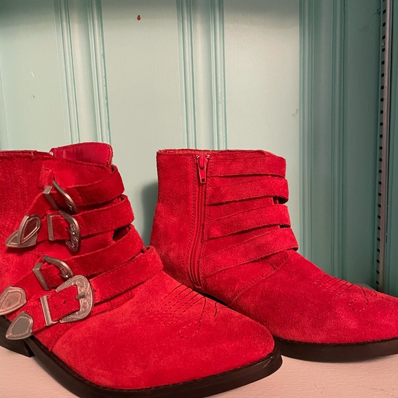 Kelsie dagger red strap boots - Picture 7 of 8